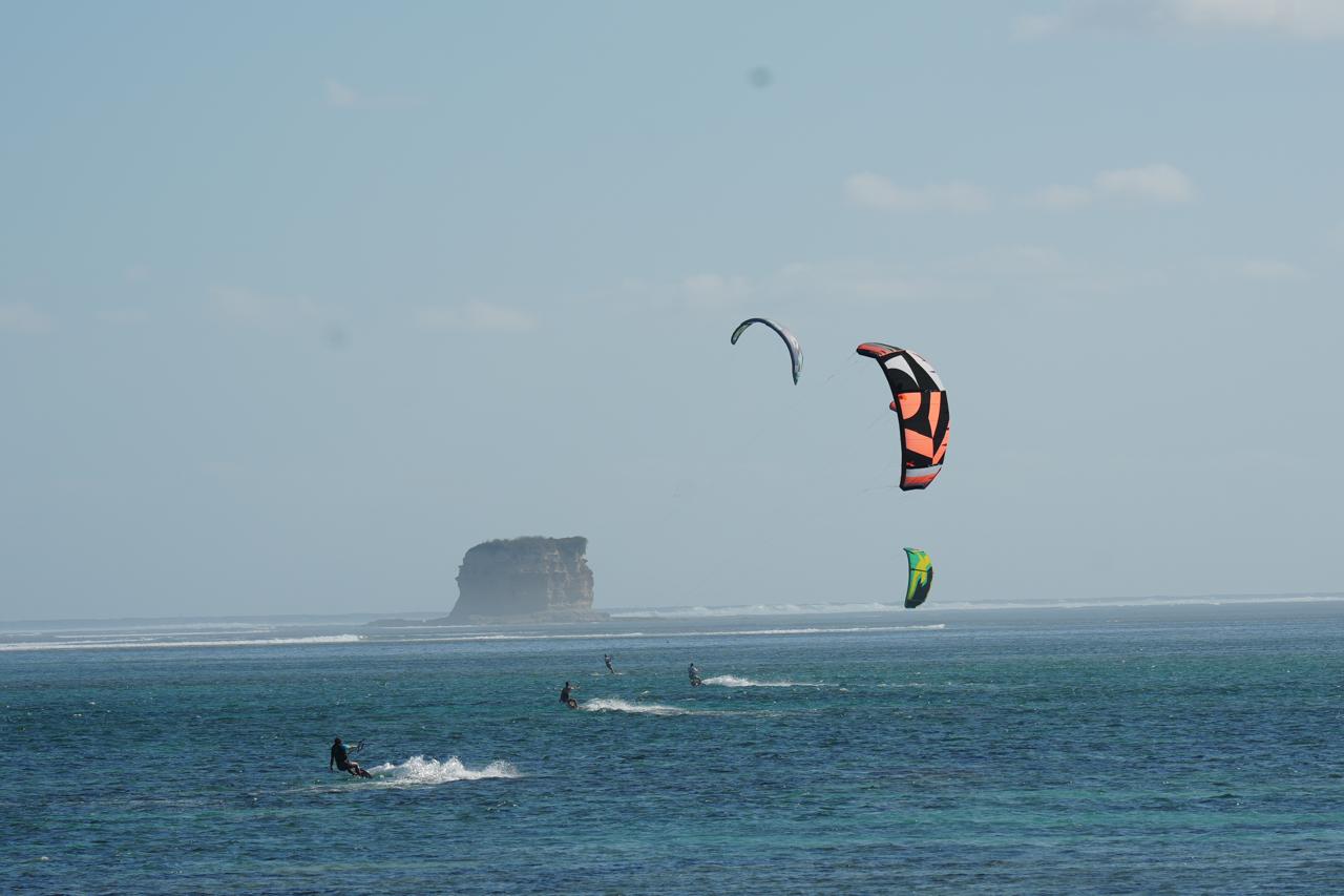 Kitesurfing Action